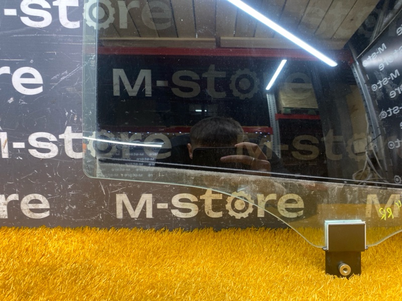 Стекло боковое, 2000 рублей, Красноярск