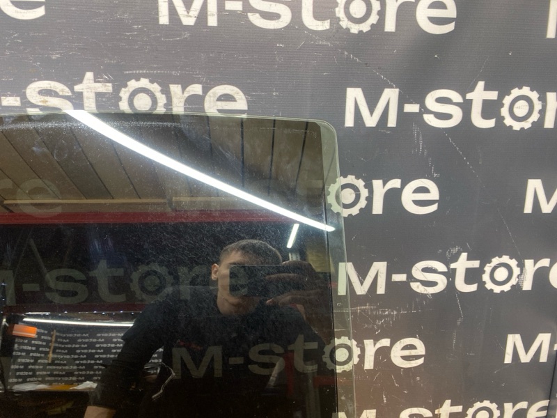 Стекло боковое, 2000 рублей, Красноярск