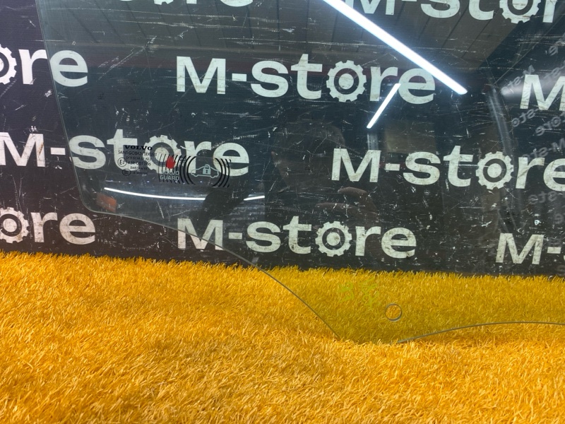 Стекло боковое, 1000 рублей, Красноярск