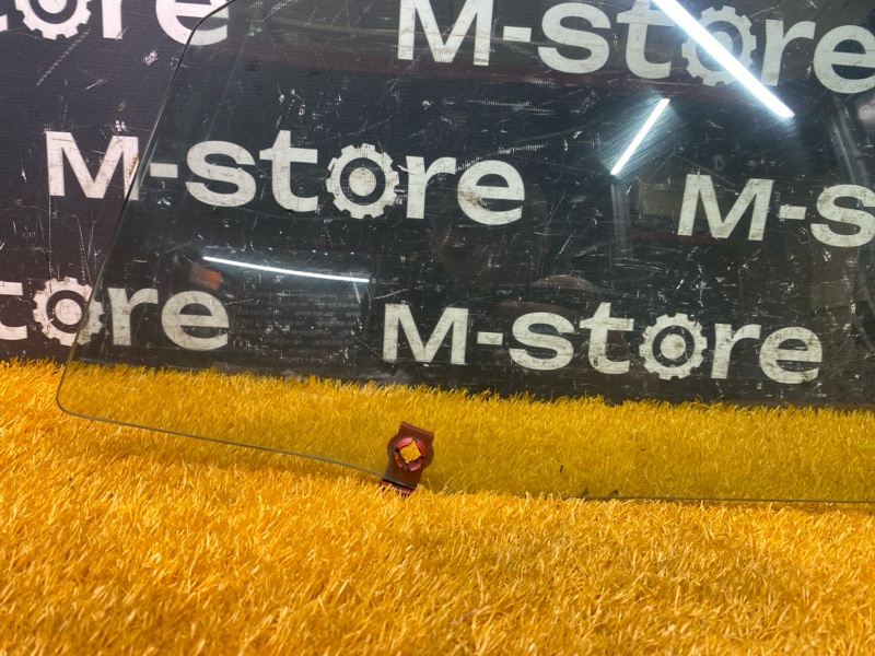 Стекло боковое, 1000 рублей, Красноярск