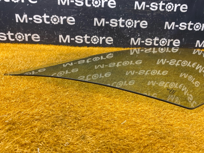 Стекло боковое, 1200 рублей, Красноярск