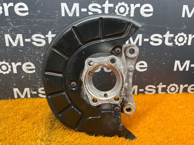 кулак поворотный, 2000 рублей, Красноярск