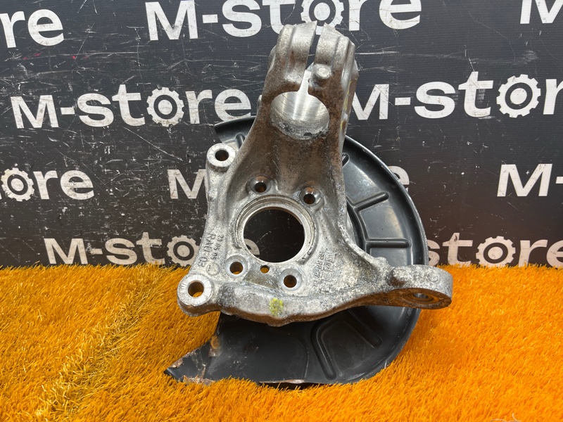 кулак поворотный, 2000 рублей, Красноярск