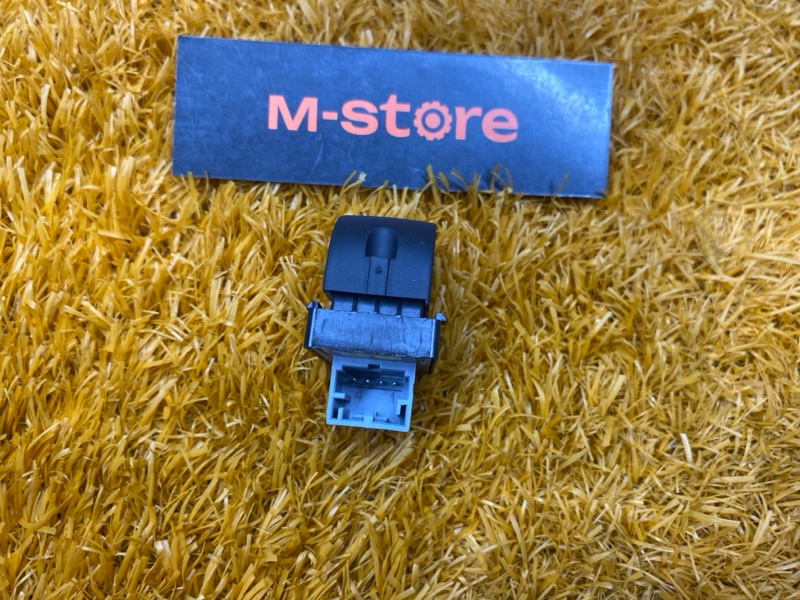 кнопка стеклоподъемника, 100 рублей, Красноярск