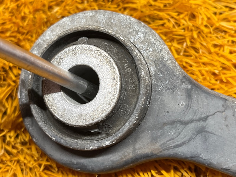 Рычаг подвески верхний, 500 рублей, Красноярск