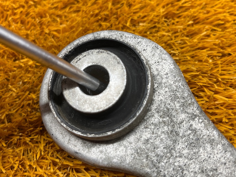 Рычаг подвески верхний, 500 рублей, Красноярск