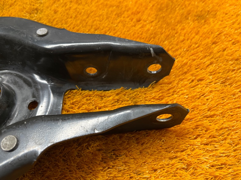 Рычаг подвески нижний, 1400 рублей, Красноярск