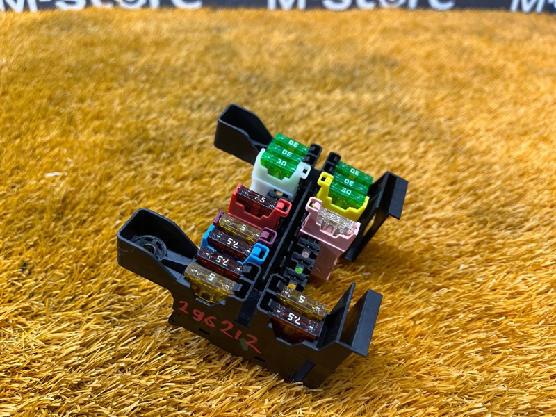 блок предохранителей, 300 рублей, Красноярск