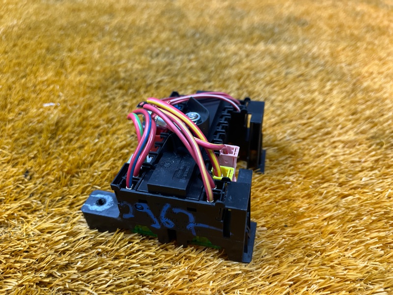 блок предохранителей, 300 рублей, Красноярск