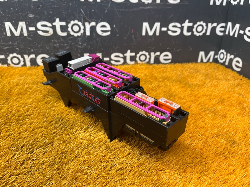 блок предохранителей, 2000 рублей, Красноярск