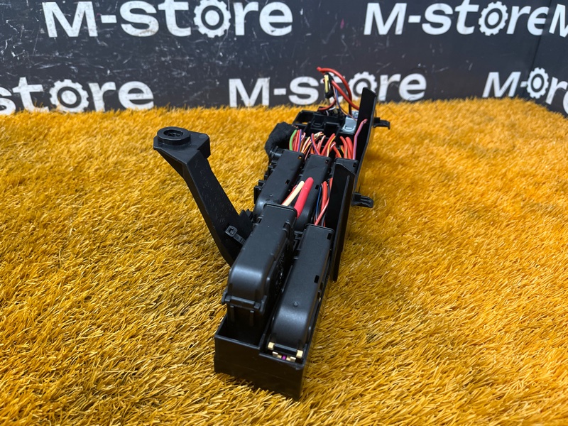 блок предохранителей, 2000 рублей, Красноярск