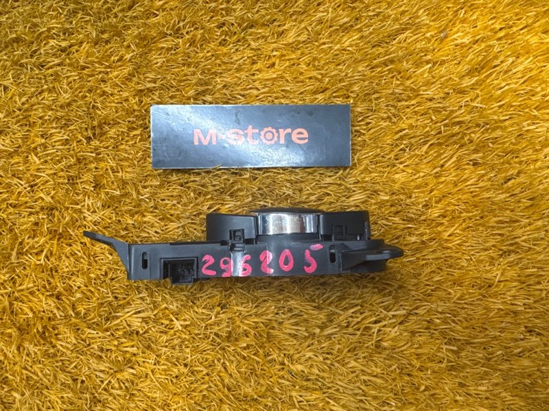 Кнопка регулировки зеркал, 300 рублей, Красноярск