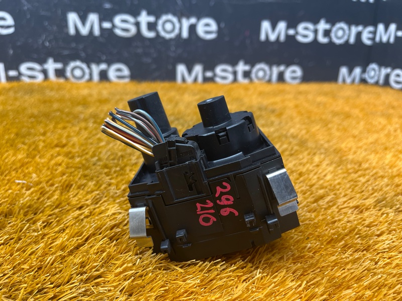 Переключатель света фар, 500 рублей, Красноярск