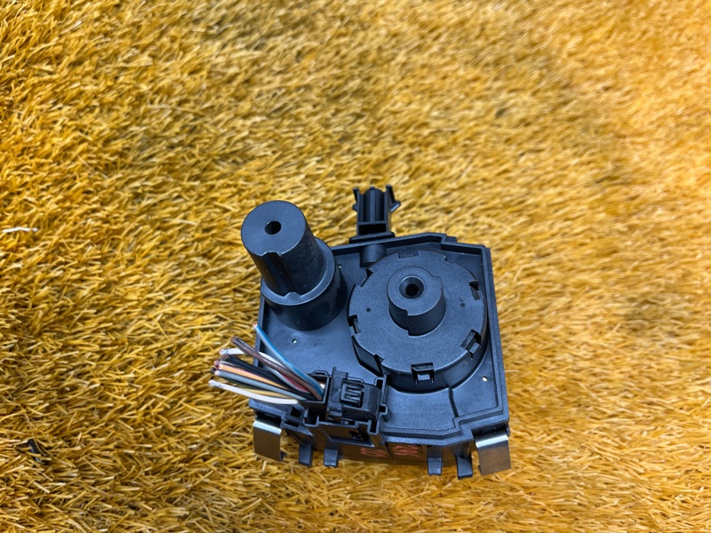 Переключатель света фар, 500 рублей, Красноярск