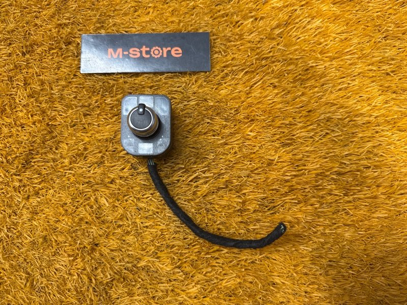 Кнопка регулировки зеркал, 1000 рублей, Красноярск