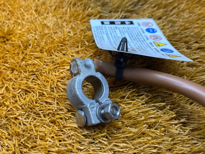 Клемма аккумулятора минус, 400 рублей, Красноярск