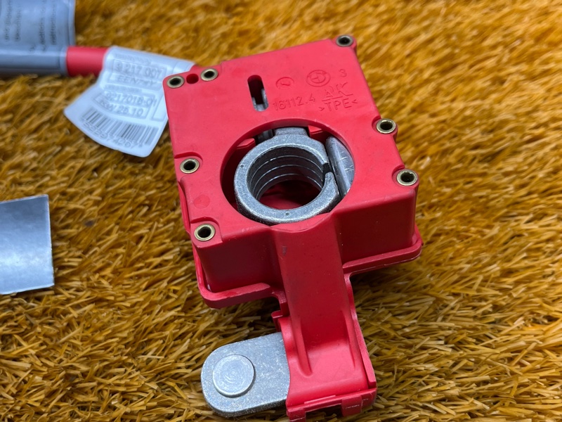 Клемма аккумулятора плюс, 4000 рублей, Красноярск