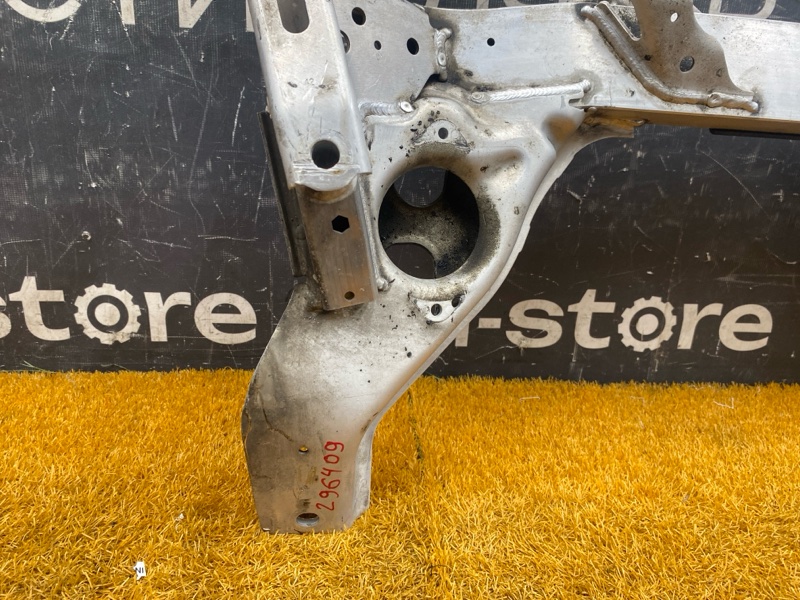 Балка поперечная (подрамник), 2000 рублей, Красноярск