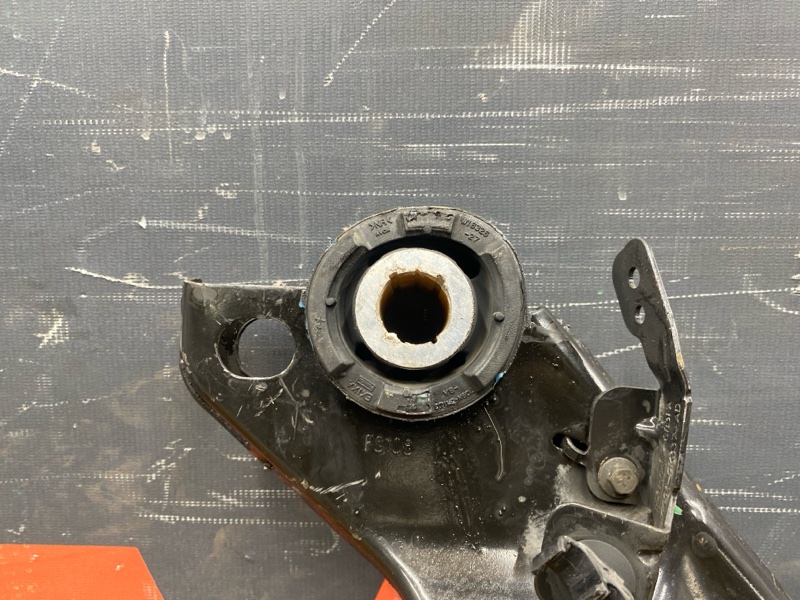 Балка поперечная (подрамник), 7000 рублей, Красноярск