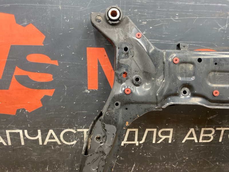 Балка поперечная (подрамник), 7000 рублей, Красноярск