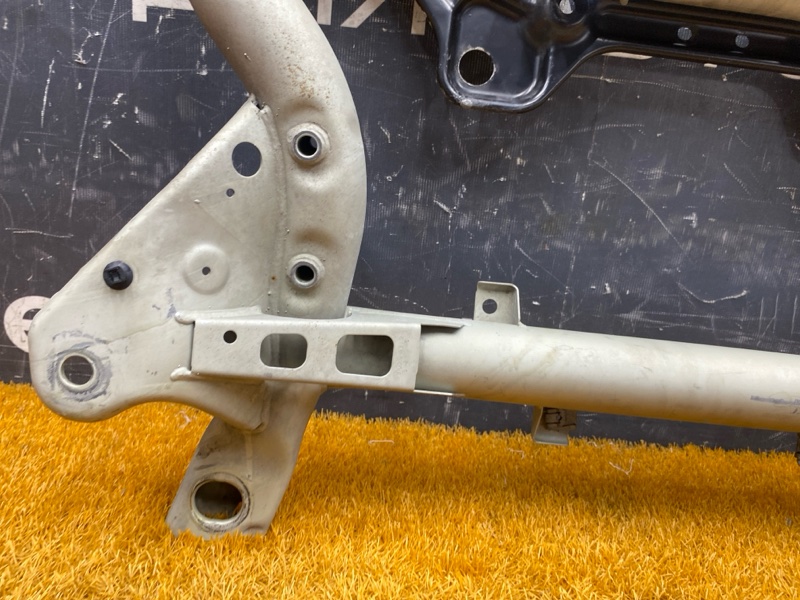 Балка поперечная (подрамник), 6700 рублей, Красноярск