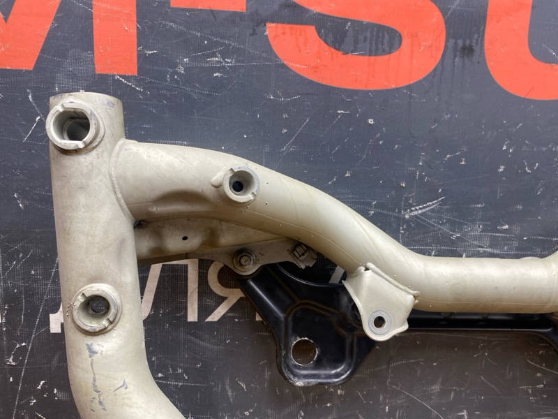 Балка поперечная (подрамник), 6700 рублей, Красноярск