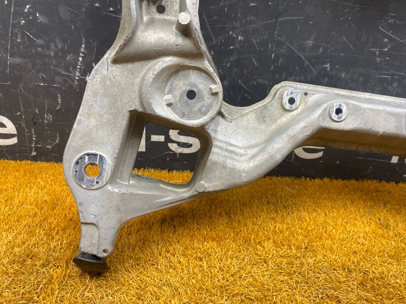 Балка поперечная (подрамник), 2500 рублей, Красноярск