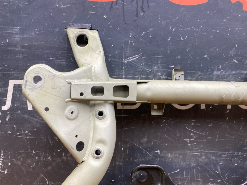 Балка поперечная (подрамник), 6700 рублей, Красноярск