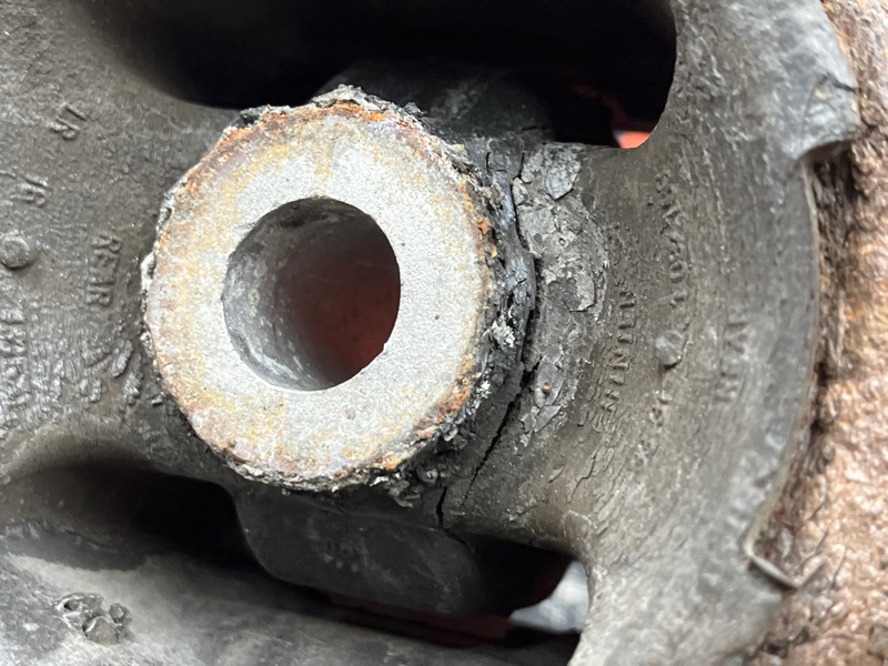 Балка поперечная (подрамник), 5000 рублей, Красноярск