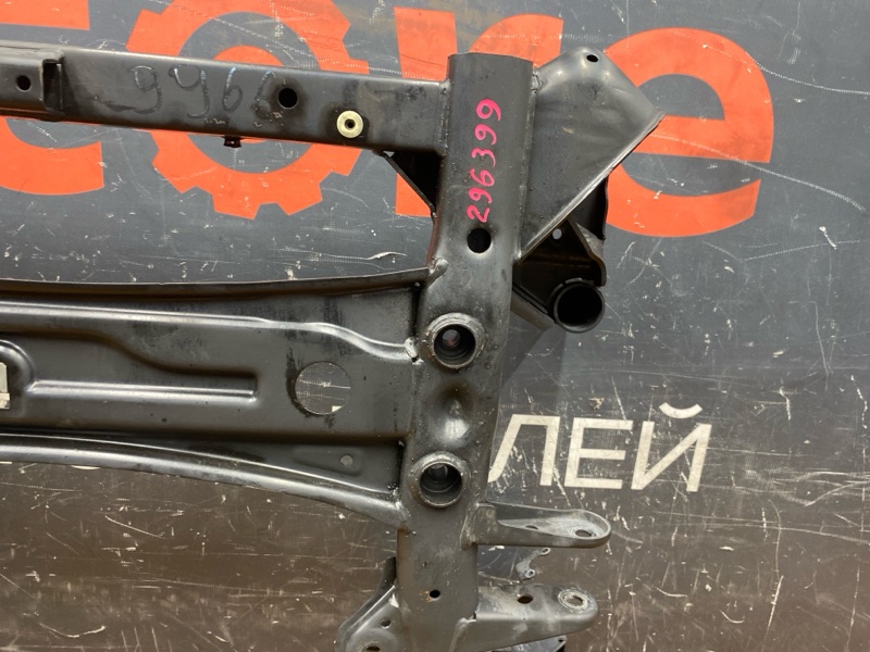 Балка поперечная (подрамник), 10200 рублей, Красноярск