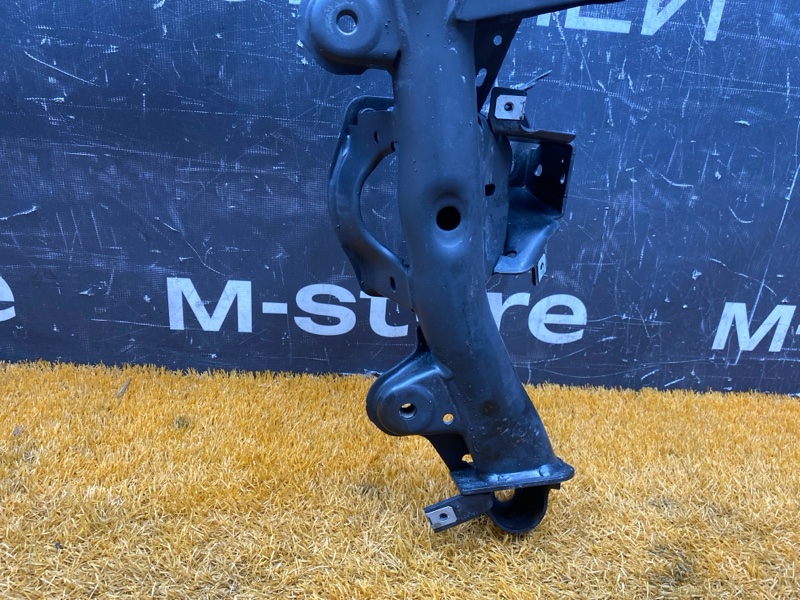 Балка поперечная (подрамник), 10200 рублей, Красноярск