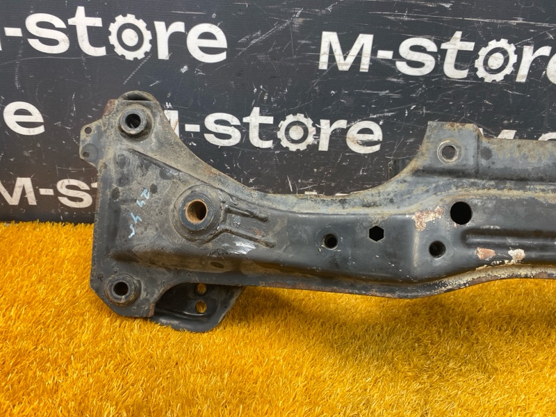 Балка поперечная (подрамник), 1000 рублей, Красноярск