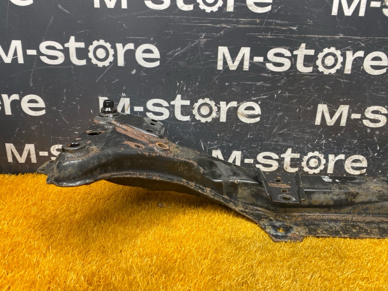 Балка поперечная (подрамник), 1000 рублей, Красноярск