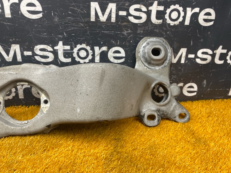 Кронштейн КПП, 2000 рублей, Красноярск