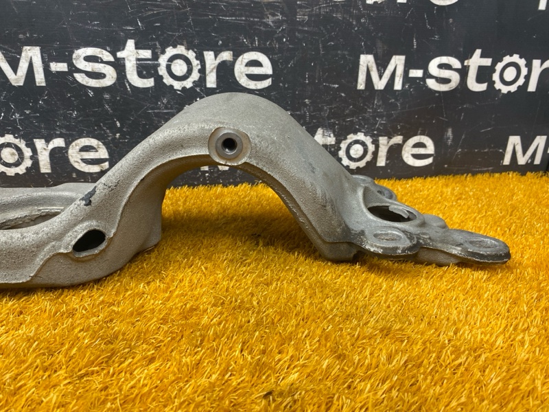 Кронштейн КПП, 2000 рублей, Красноярск