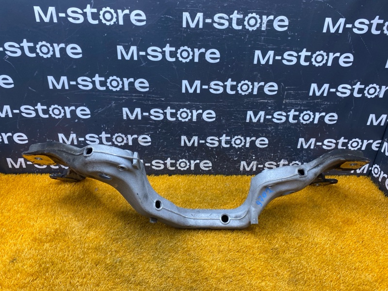 Балка поперечная (подрамник), 1000 рублей, Красноярск