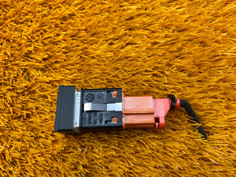 кнопка шторки, 1000 рублей, Красноярск