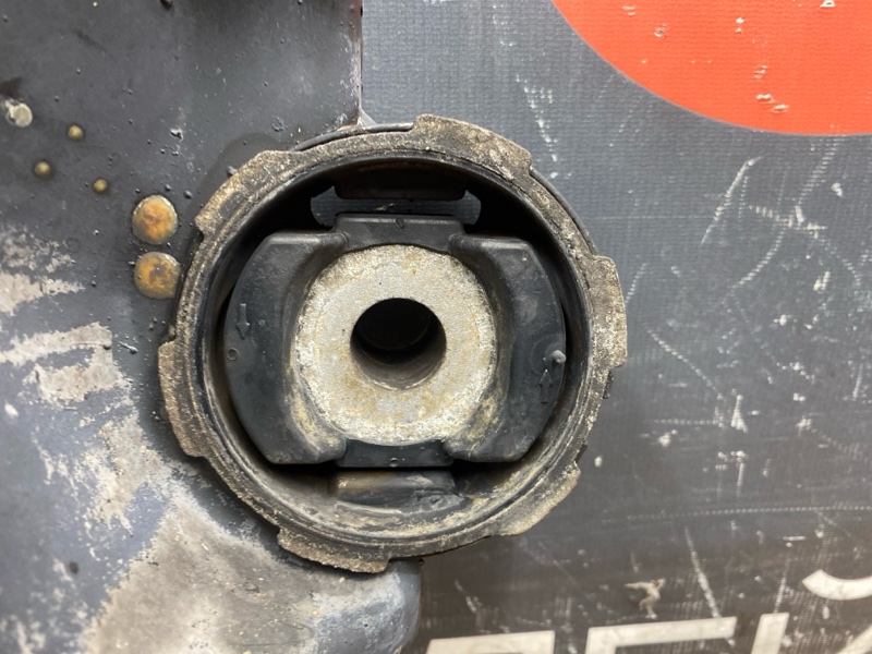 Балка поперечная (подрамник), 5000 рублей, Красноярск