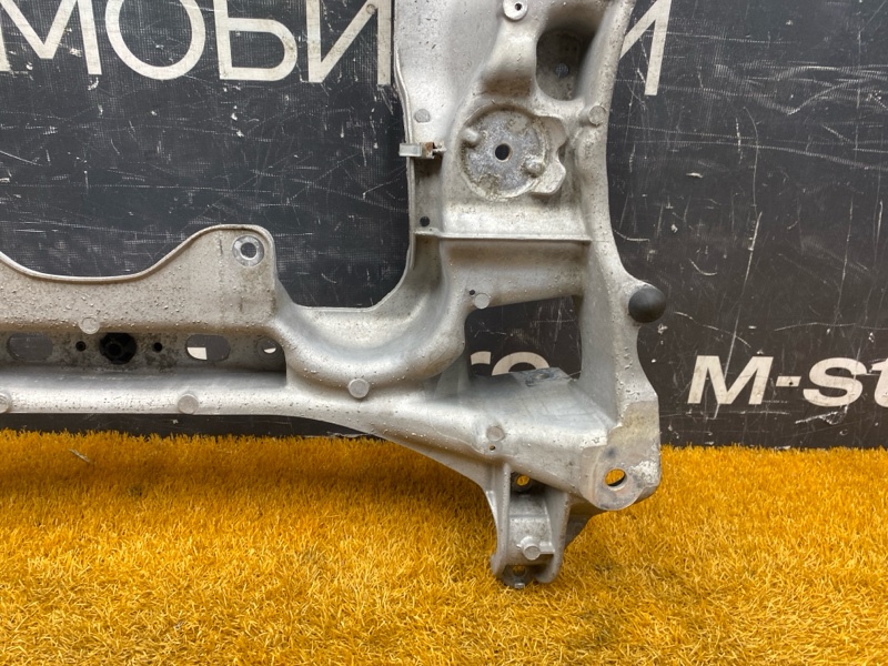 Балка поперечная (подрамник), 1300 рублей, Красноярск