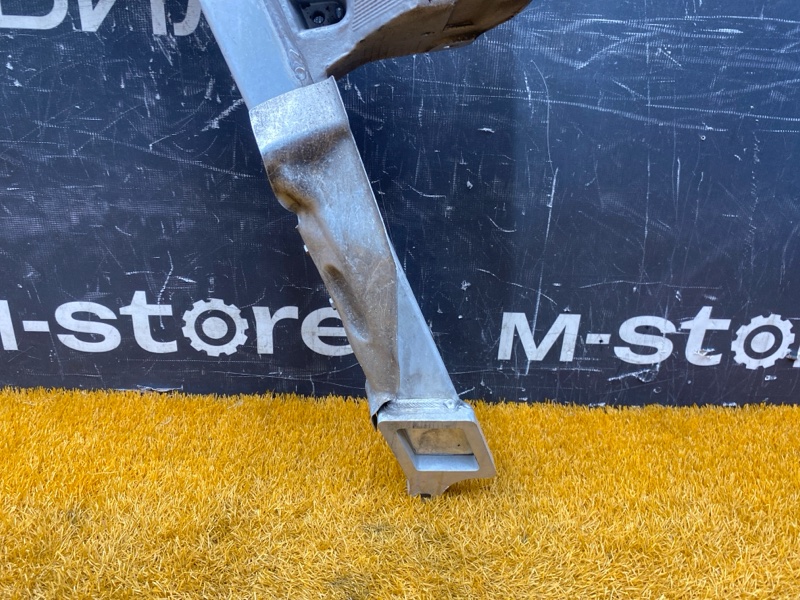 Балка поперечная (подрамник), 4500 рублей, Красноярск