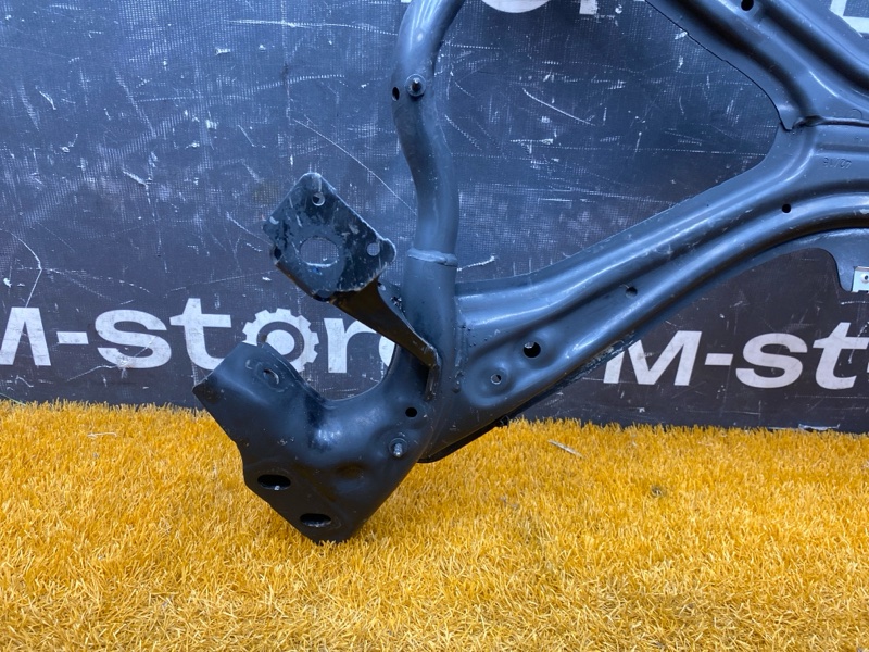 Балка поперечная (подрамник), 10000 рублей, Красноярск