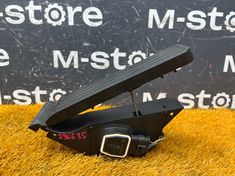 педаль газа, 1000 рублей, Красноярск