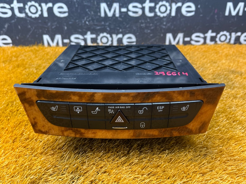 Блок кнопок (подогрев сидений), 1300 рублей, Красноярск