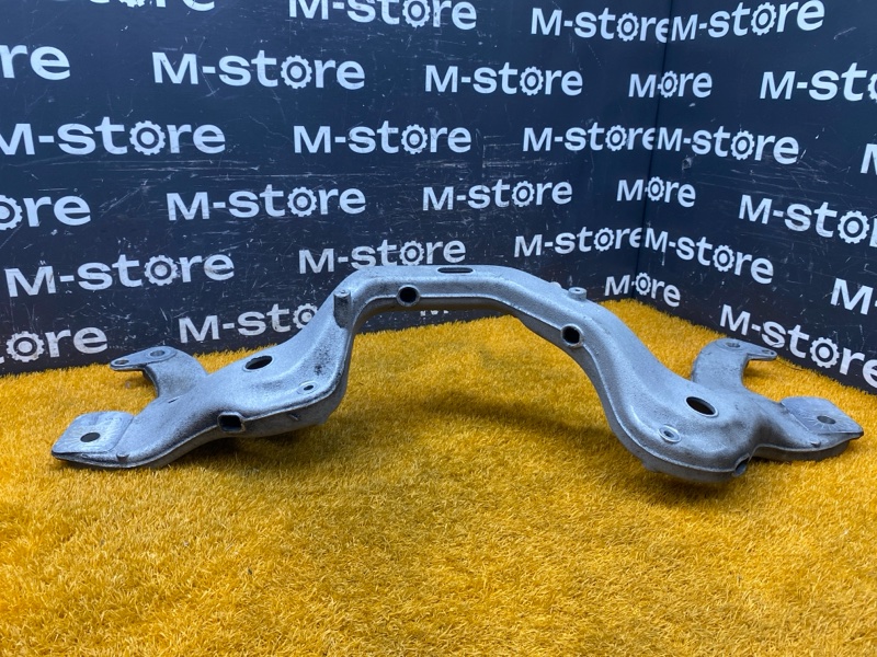 Балка поперечная (подрамник), 1000 рублей, Красноярск