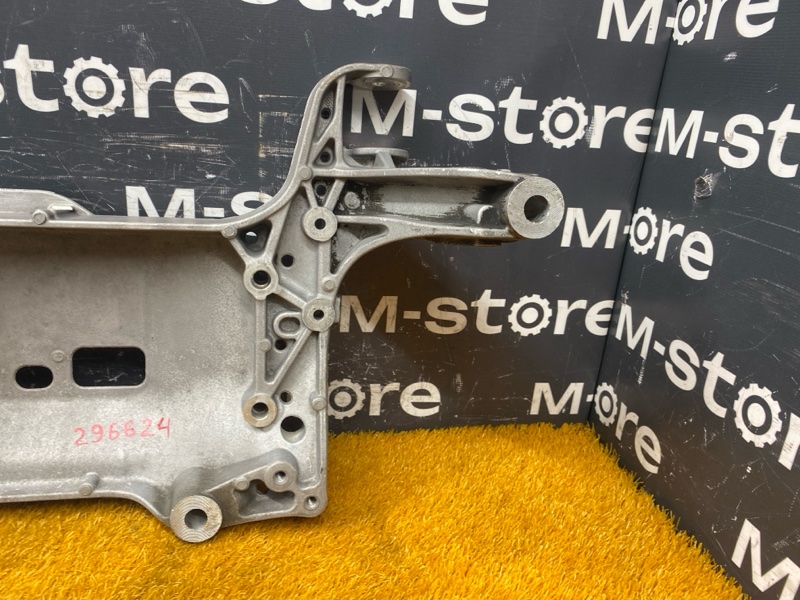 Балка поперечная (подрамник), 4000 рублей, Красноярск