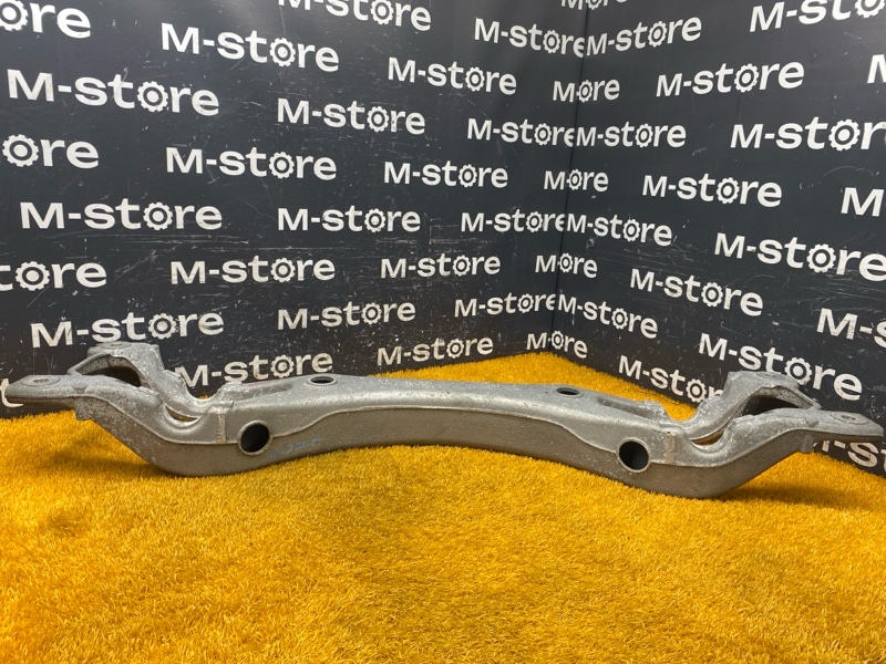 Балка поперечная (подрамник), 700 рублей, Красноярск