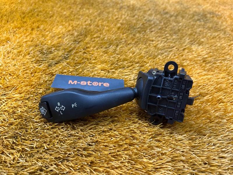 переключатель поворотов, 1000 рублей, Красноярск