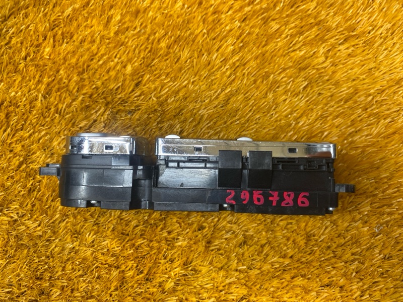 Блок управления стеклоподъемниками, 2000 рублей, Красноярск