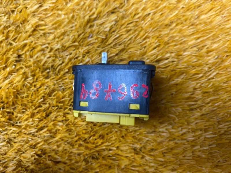 Кнопка регулировки зеркал, 500 рублей, Красноярск