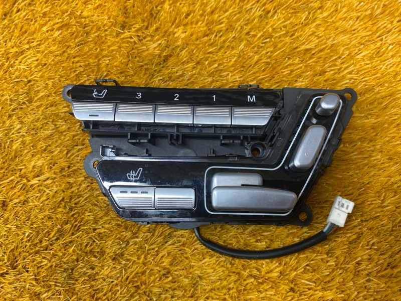 блок управления сиденьем, 2000 рублей, Красноярск